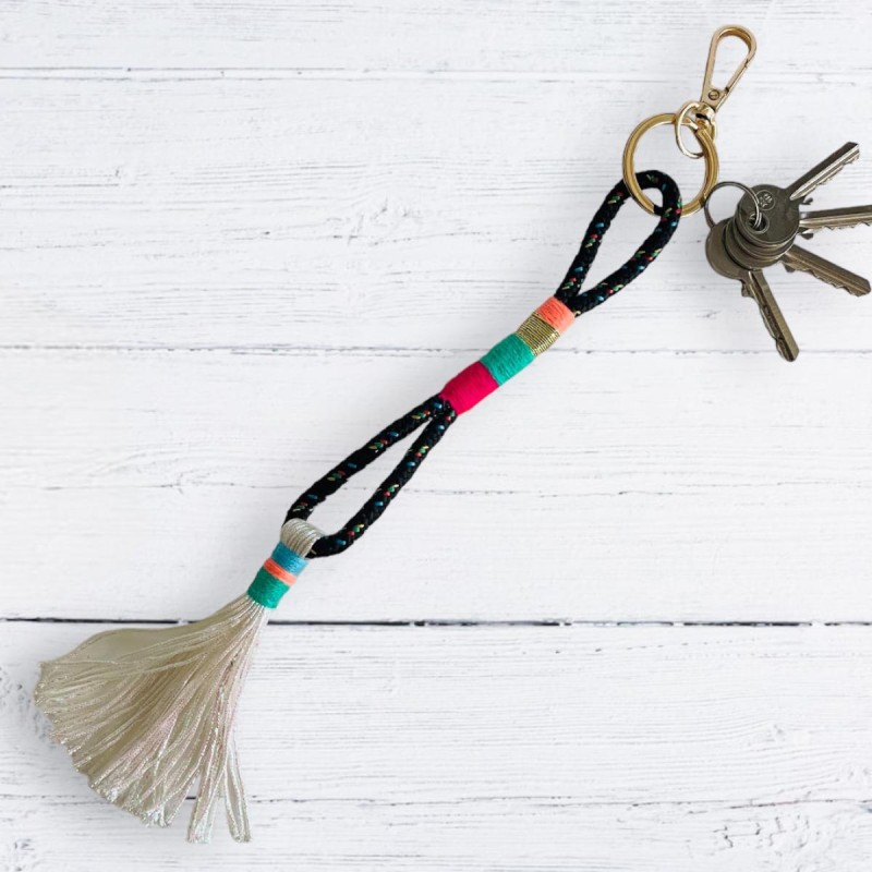 Schlüsselanhänger Multi wrap tassel black cremee