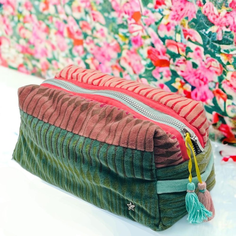 Cosmetic Bag Mastermind L mint