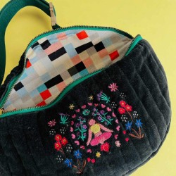 Täschchen Sling Yoga Flowercircle