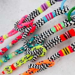 Porte-Clés b/w colorful Metal ring