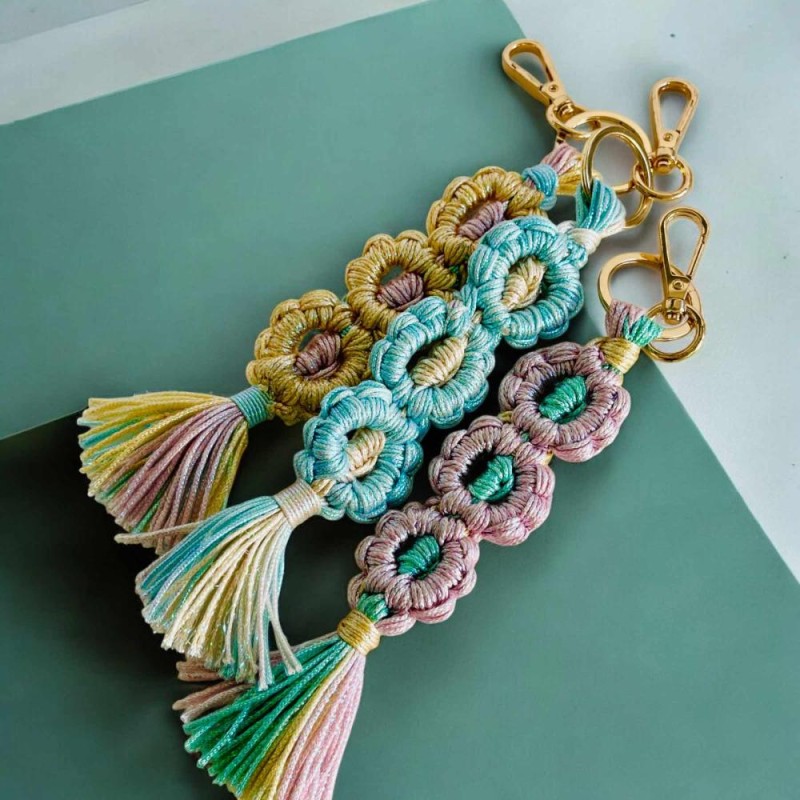 Lanyard 3 flower S shiny pastel