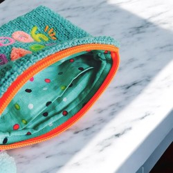 Pouch Love Yoga teal