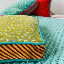 Housse de Coussin Carré Velours Leo olive 40405