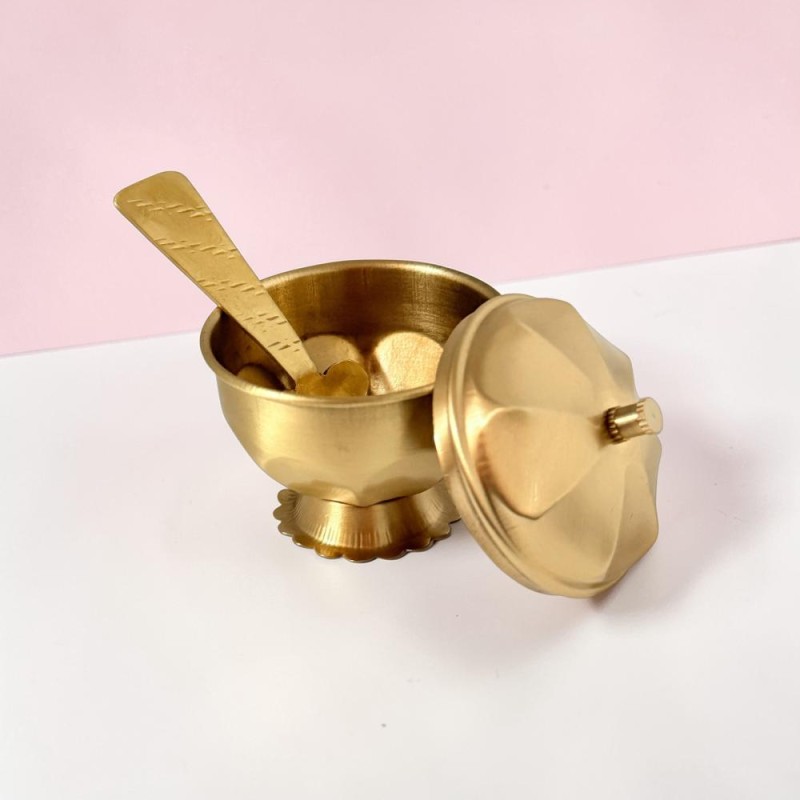 Mini brass trinket with lid Cake