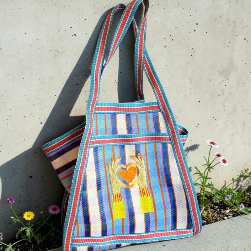 Shopper triangle recycled plastic Lovehands