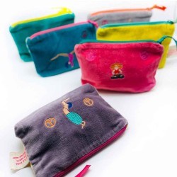 Pouch Yoga