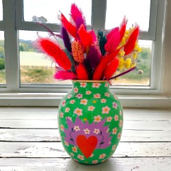 Vase Heart in Flowerfield