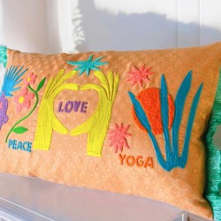 Housse De Coussin Peace Love Yoga 5050