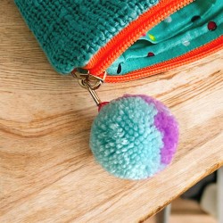 Pouch Love Yoga teal