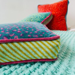 Cushion Cover Box Velvet Leo teal 40405