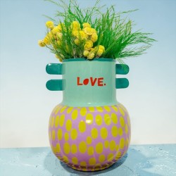 Vase 4 handle dot Love