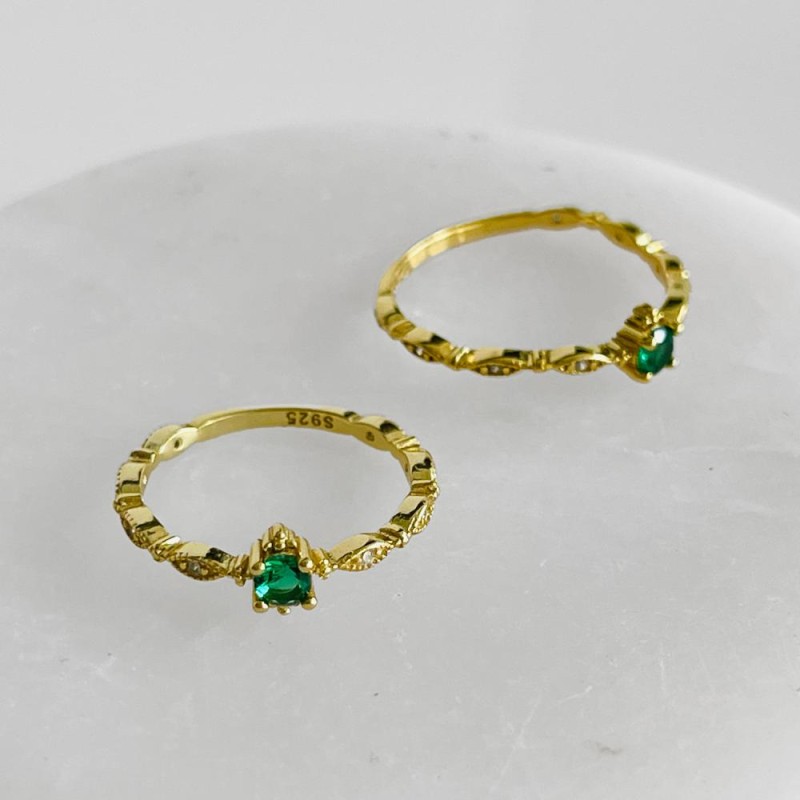 Bague pour petit doigt Heart émeraude