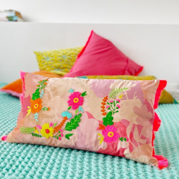 Kissenhülle Velvet Oriental Shine Pastel flower 3050
