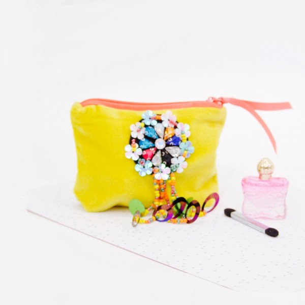 Täschchen Sequins Brosche