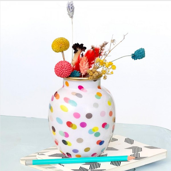 Vase dots with dots